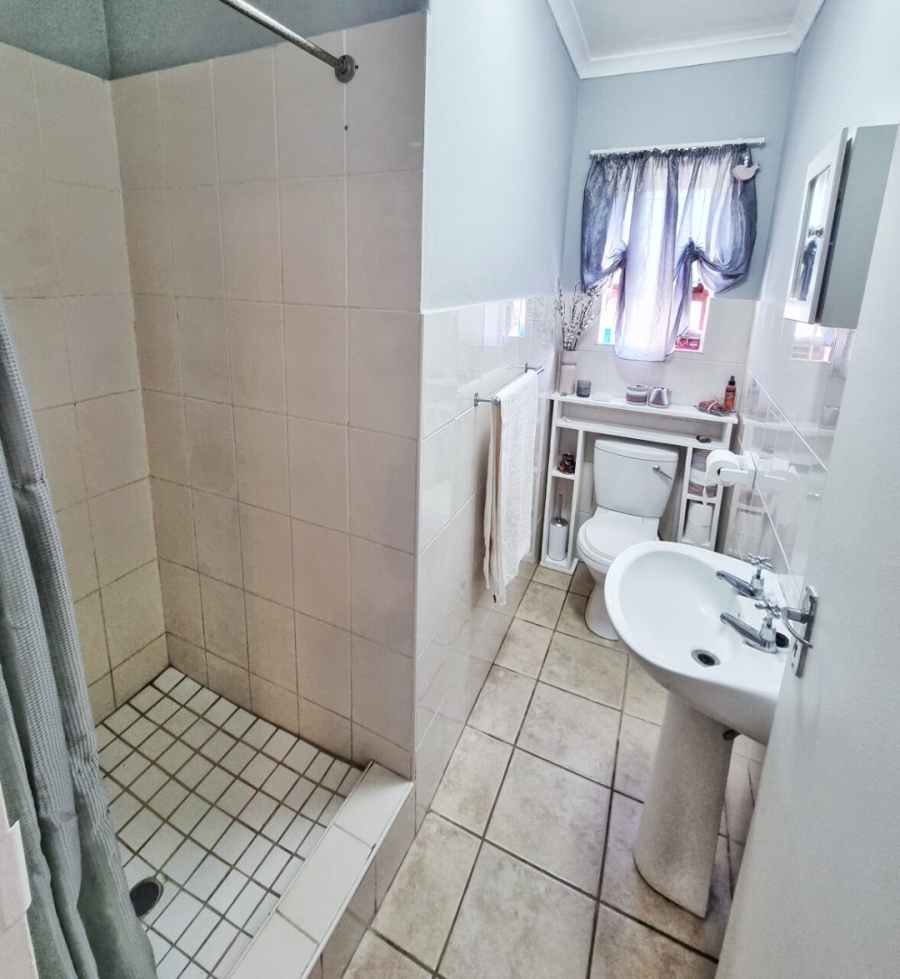 2 Bedroom Property for Sale in Kabega Park Eastern Cape